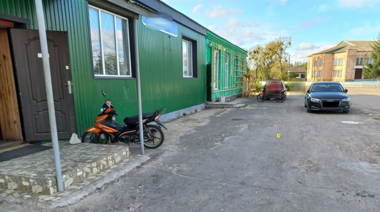 Розбив пляшку на голові односельця: чим завершився конфлікт у Сарненському районі