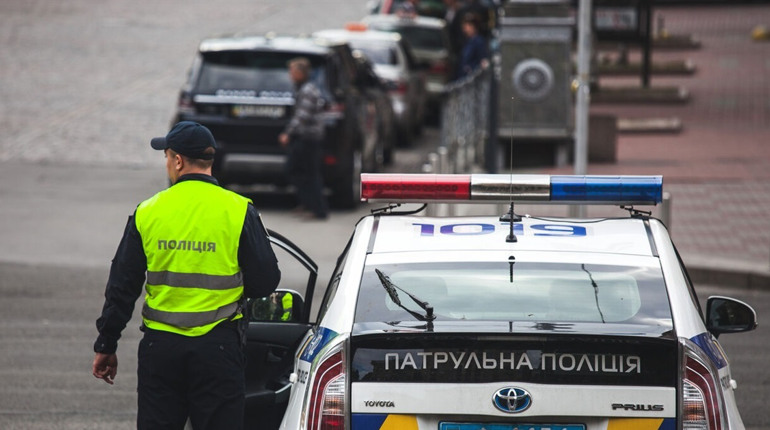 Калинівські поліцейські посилюють контроль за дорогами громади