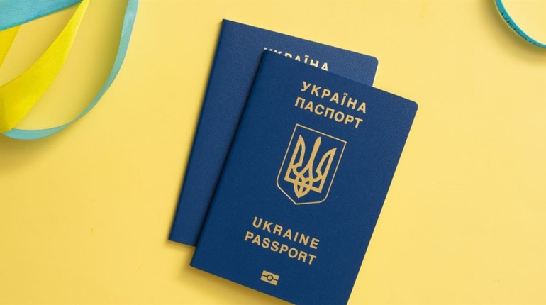 Паспорт громадянина України та для виїзду закордон: де оформити в Сарнах