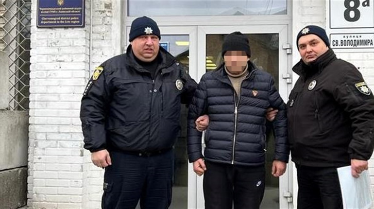 Поліцейські затримали зловмисника, який викрав мобільний телефон у дівчинки