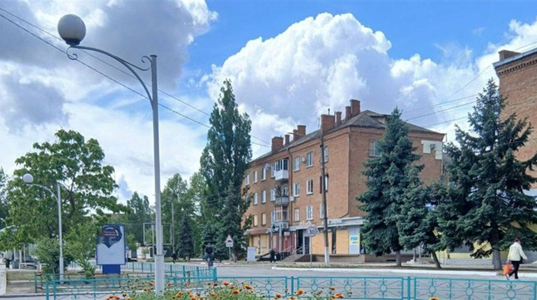 У Новій Каховці і Таврійську ремонтували водогін, в Основі обстріляний будинок