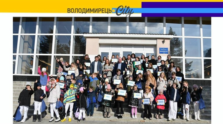 В інформаційному центрі РАЕС нагородили учасників онлайн-проєкту "Енергоатом Junior #ВсебудеУкраїна"