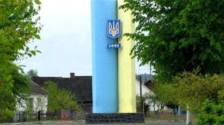 Володимирецька селрада оголошує конкурс ідей з реконструкції двох пам’ятних знаків селища
