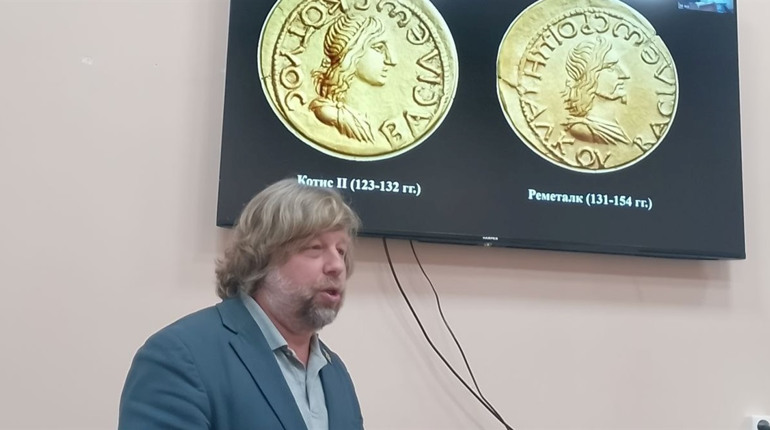 Польська прокуратура підтримала екстрадицію до України археолога, який нищив Херсонес у Криму