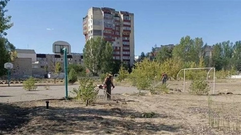 «Чистота на показ — проблеми за лаштунками»: що насправді відбувається з комуналкою в Новій Каховці