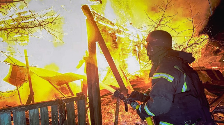 Смертельний обстріл Шосткинщини: ворог убив цивільного, що йшов по воду