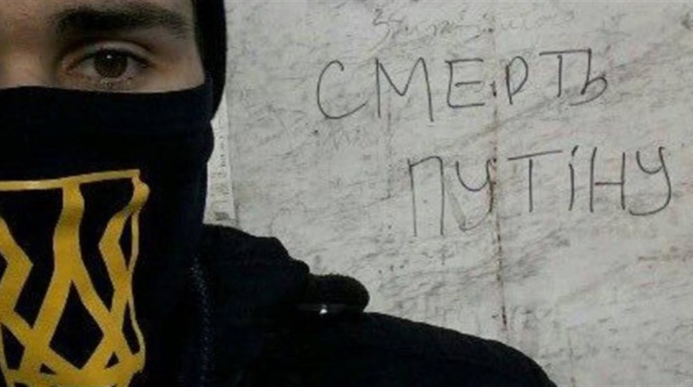Олександр Плисюк арештований за селфі з антипутінським написом у окупованому Мелітополі