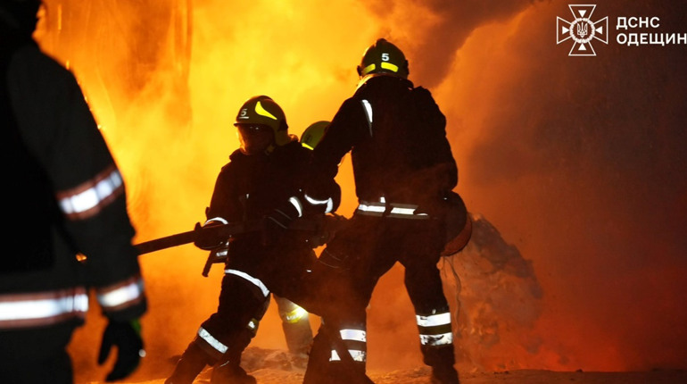 Внаслідок масованої атаки в Одесі постраждала людина