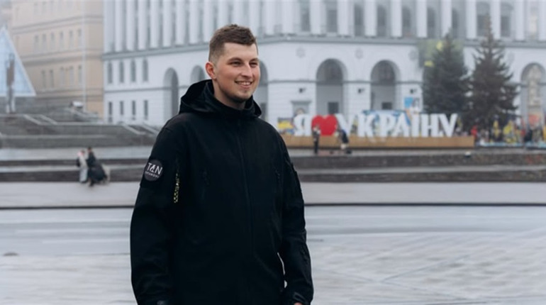 «Втратив дім, кохання, але не надію»: історія Назарія Хіманова з Глухова після тяжкого поранення