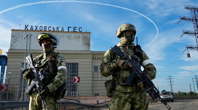 Навіщо Росія тримає на гачку Каховську ГЕС та чи досі існує загроза підриву греблі?