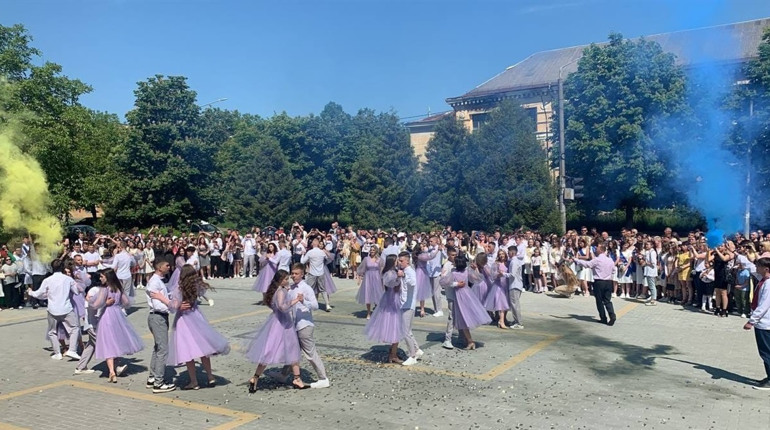 3 000 грн за кожні 200 балів: за максимум на НМТ випускники отримають премії