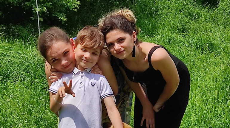«Діабет дуже дорого обходиться»: історія хлопчика, якому діабет діагностували ще у три роки