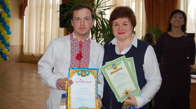 Студент уманського вишу переміг у Всеукраїнському конкурсі «Соловей співає. Доки голос має»