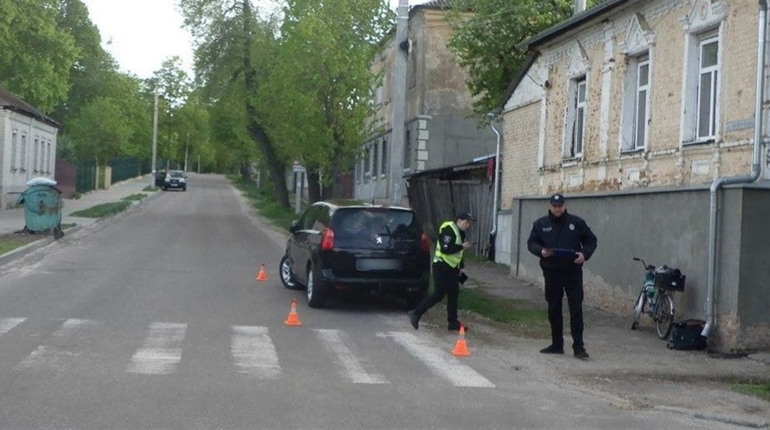 У Глухові в ДТП з авто постраждала 71-річна велосипедистка