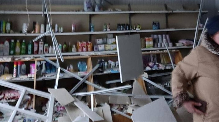 Снаряди із "Градів" розривались біля будинків мирних мешканців (фото)