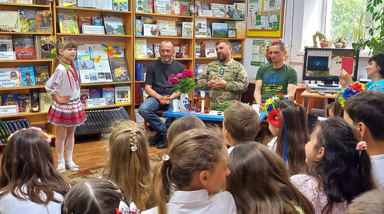 У бібліотеці відбулась зустріч «Подякуй Герою!» із захисниками України