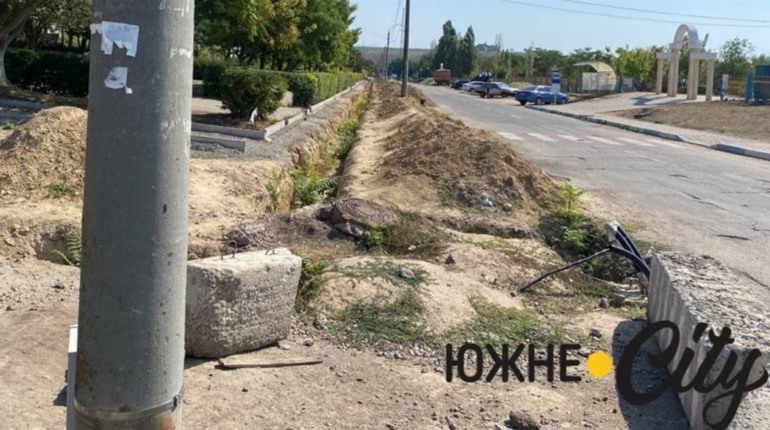 Мер Южного просить містян допомогти створити безпечні умови на одній з вулиць (ФОТО)
