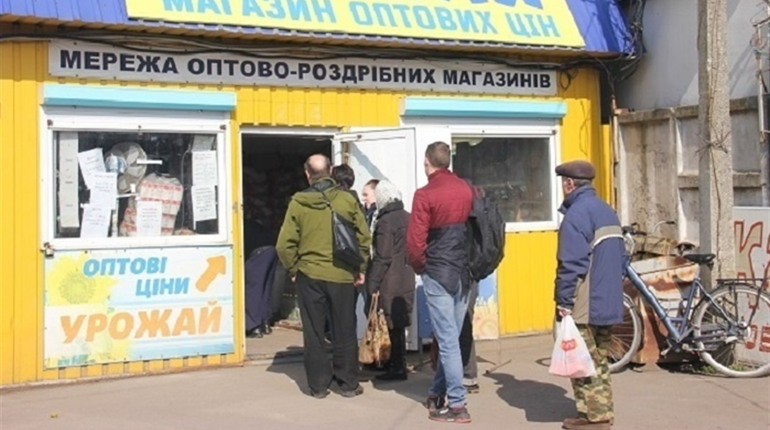 Ринок закривають, доступ до кладовищ обмежують: які ще обмеження запроваджують для калинівчан