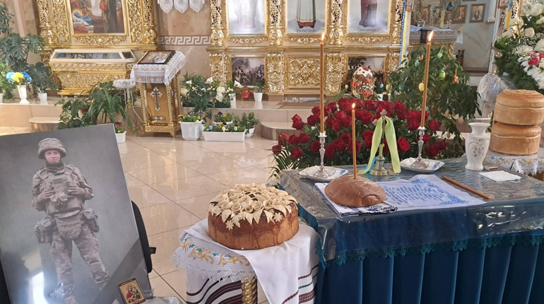 Втрачаємо найкращих... На щиті повернувся додому 25-річний Герой Вадим Тітов