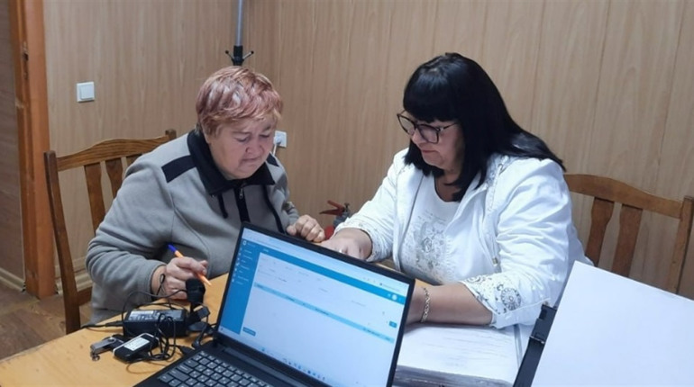 Що змінилося у роботі первомайського ЦНАПу? Цифри за пів року й опитування