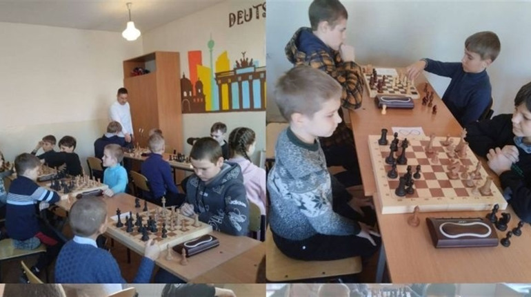 У Скадовську окупанти вирішили провести шаховий турнір серед школярів