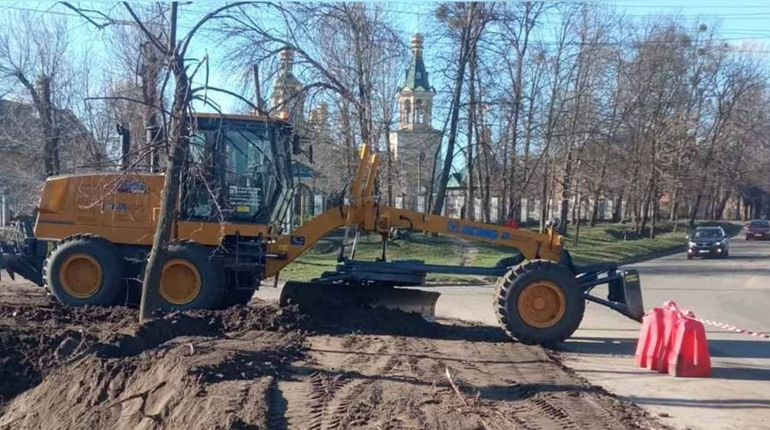 В одному із мікрорайонів Сміли розчистили застарілі чагарники