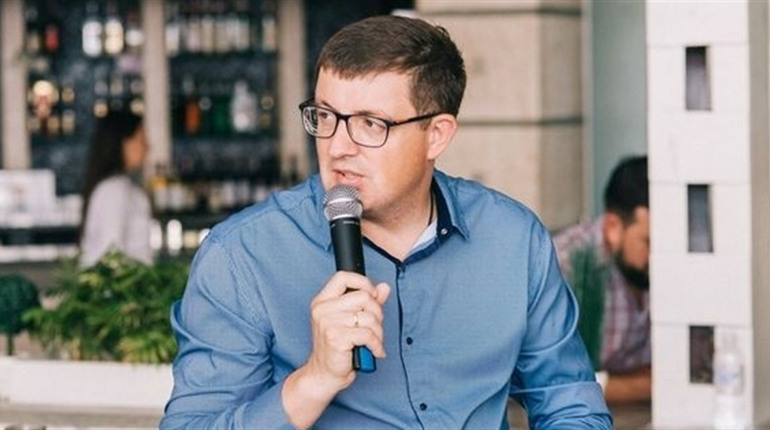 Нардеп з Херсонщини претендує на посаду судді Конституційного суду і не знає про «зайві» 7 мільйонів