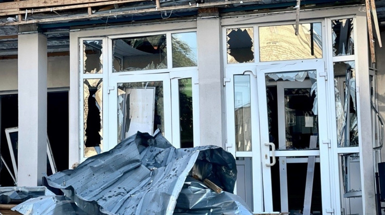 У Шостці планують відновити зруйновані ворожими "шахедами" спорткомплекс та басейн