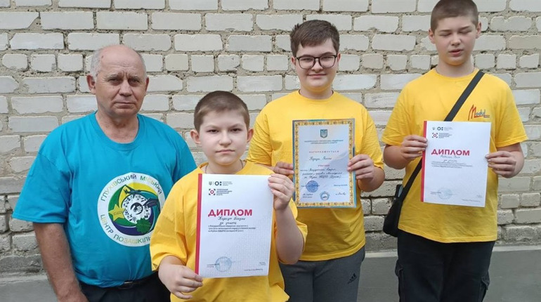 Юні глухівчани взяли участь у Всеукраїнських змаганнях із трасових автомоделей
