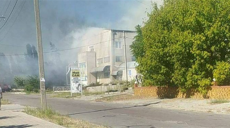 Нова Каховка: світло, обстріли, школи
