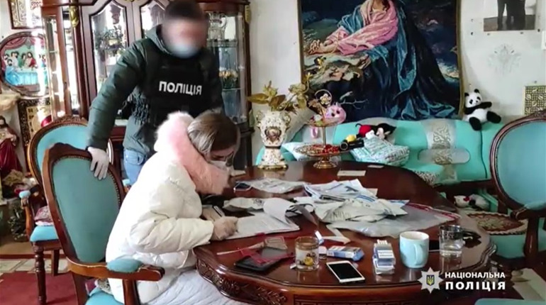 Правооохоронці затримали шістьох жителів Біляївського району, які продавали важкі наркотики