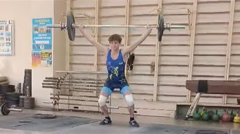 Первомайський важкоатлет виборов право виступити на Всеукраїнському рівні