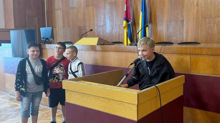 Кінецьпільські учні та педагоги беруть участь у грантовому проєкті для сільських шкіл