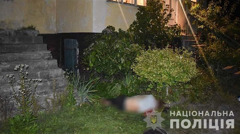 Чоловік у Почаєві побив до смерті ланівчанина і сам зателефонував у поліцію (відео)