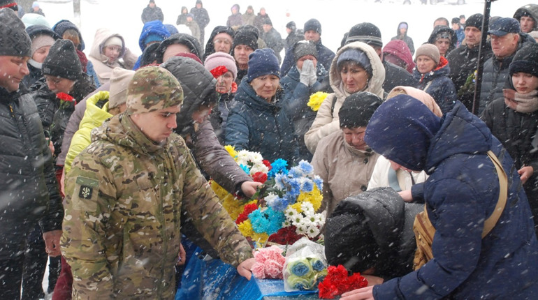 У Шостці провели в останню путь командира штурмового відділення