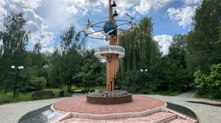 Меморіальні плити на пам’ятному знаку «Дзвони Чорнобиля» в Ніжині доповняться новими іменами