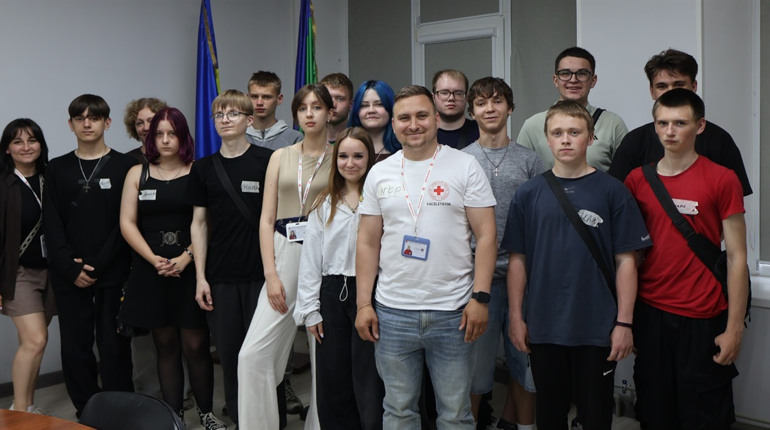 Мототрек, підробіток та зона з Wi-Fi: чого бракує молоді у Південноукраїнську
