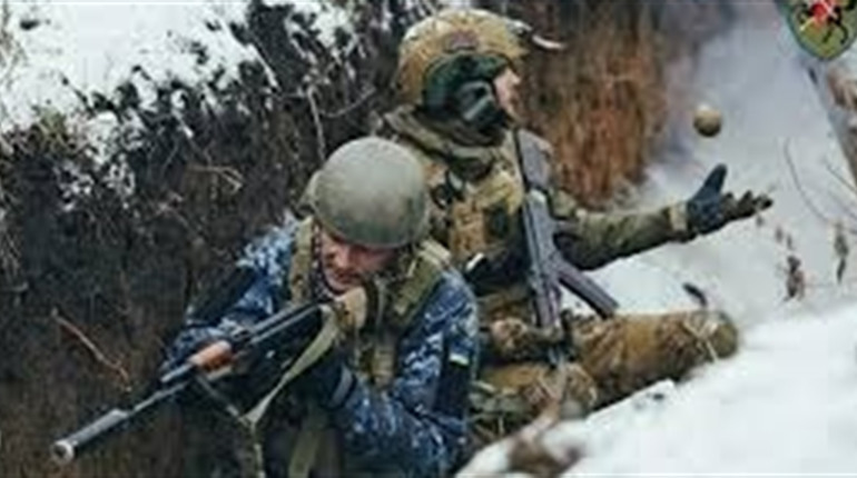 Окупанти стягують на Херсонщину піхотинців та десантників