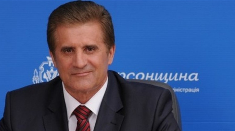 Служба безпеки України повідомляє про підозру у держзраді ексочільнику Херсонської ОДА