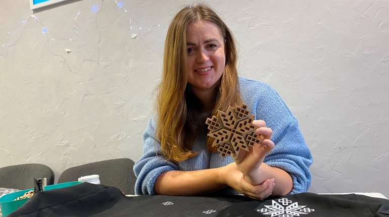 У Барі майстриня Надія Ткачук відроджує давнє ремесло вибійки