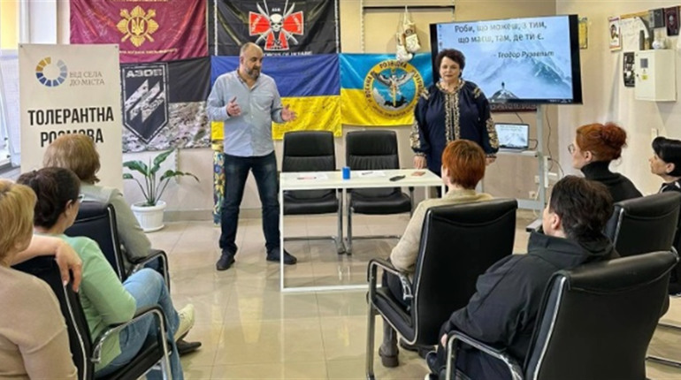 Педагоги Нової Каховки співпрацюватимуть з волонтерським рухом Київщини