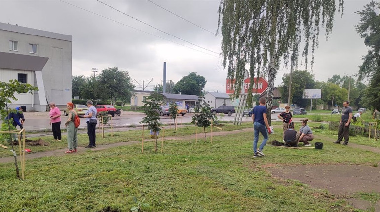 У Шостці створюють новий сквер на честь загиблих Героїв