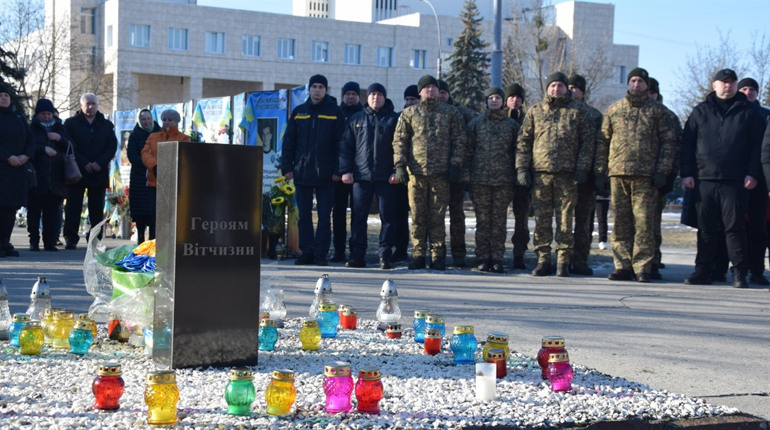 У третю річницю повномасштабної війни нетішинці молилися за Україну та її захисників