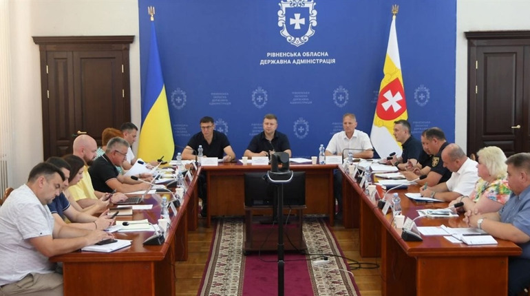 Школи на Рівненщині розпочнуть навчання очно або у змішаному форматі. У чому суть?