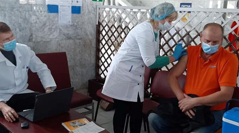 На залізничному вокзалі відкрито Центр вакцинації