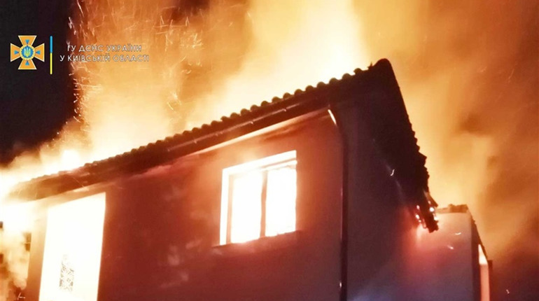 У Ржищеві вогонь знищив частину будинку