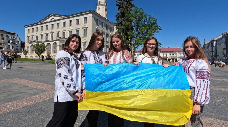 «Для мене волонтерство — це гормони щастя»: Юліана Грицик про Молодіжну раду, допомогу іншим, війну