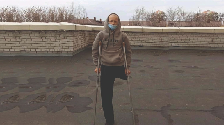 «Сьогодні він пішов. На жаль, на одній ніжці». Максим Ворошилов продовжує боротьбу із раком