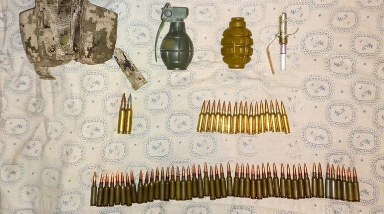 Побутова сварка обернулась кримінальною справою: на Рокитнівщині знайшли гранати та патрони