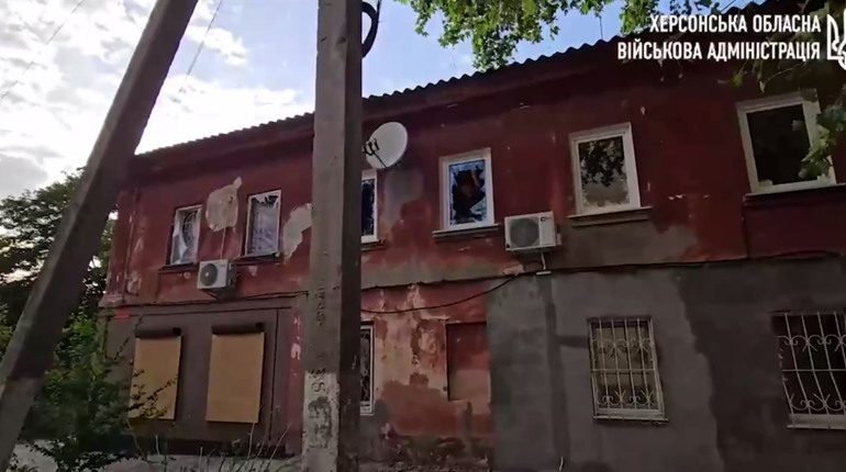 Армія рф на Херсонщині атакувала житлові квартали, поцілила у критичну інфраструктуру